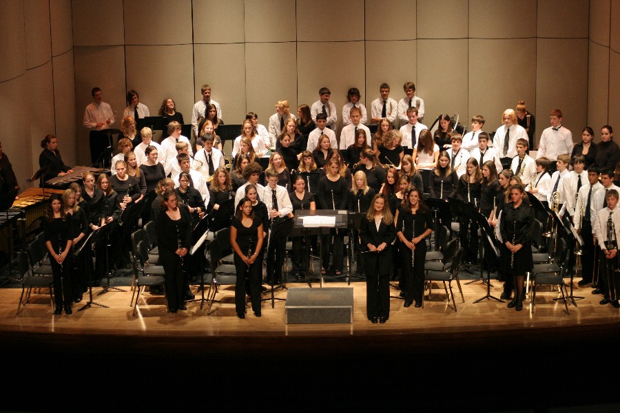 http://www.jhsmarchingband.com/images/Symphonic Band/IMG_3300.JPG